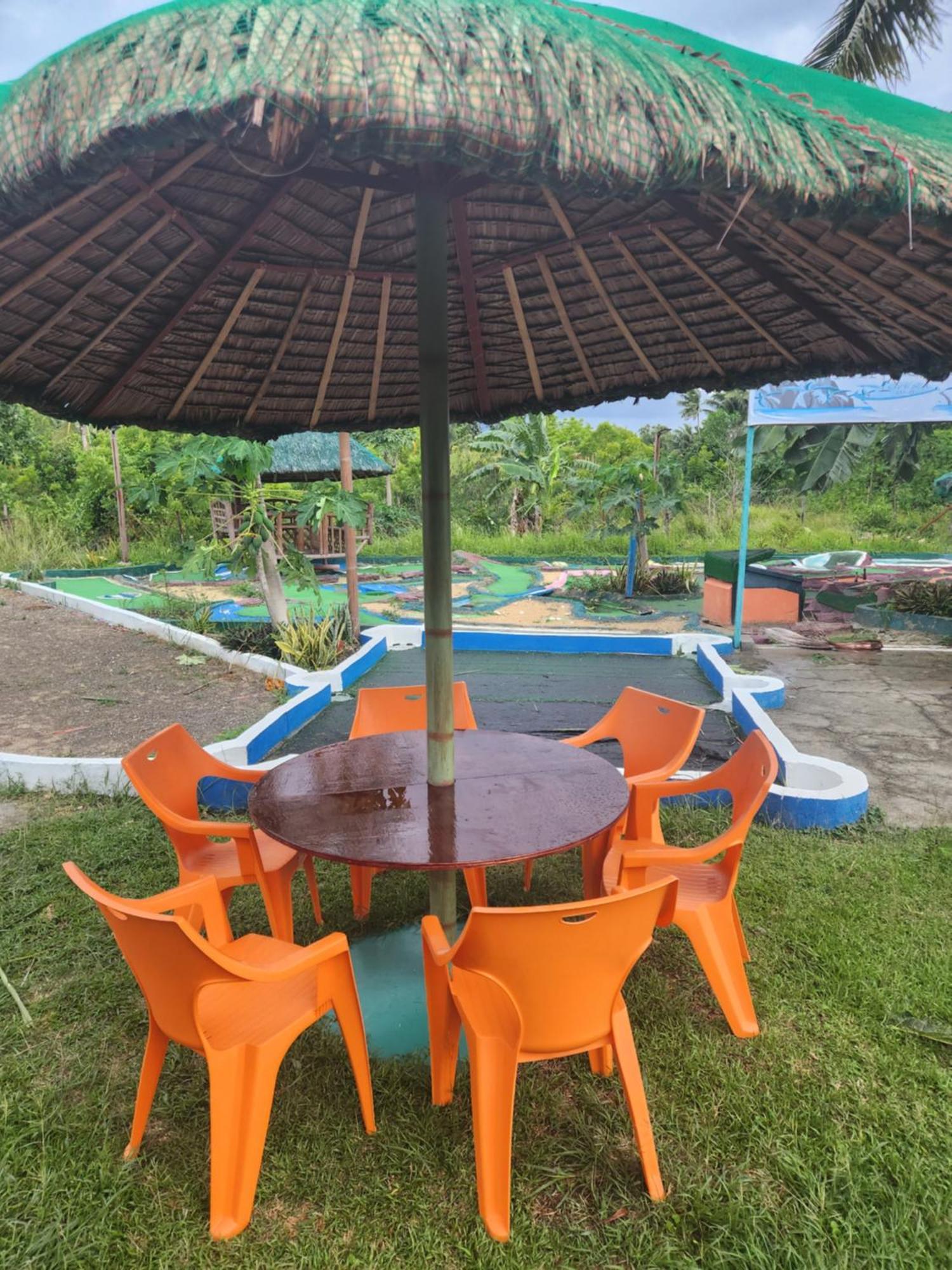Nirvana Bamboo Houses & Dive Resort Моалбоал Экстерьер фото