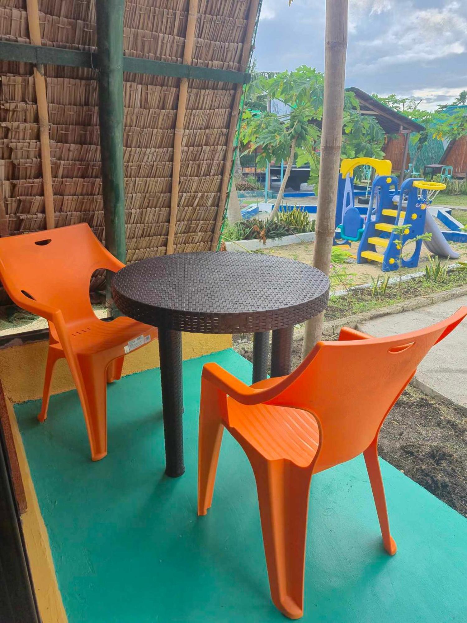 Nirvana Bamboo Houses & Dive Resort Моалбоал Экстерьер фото