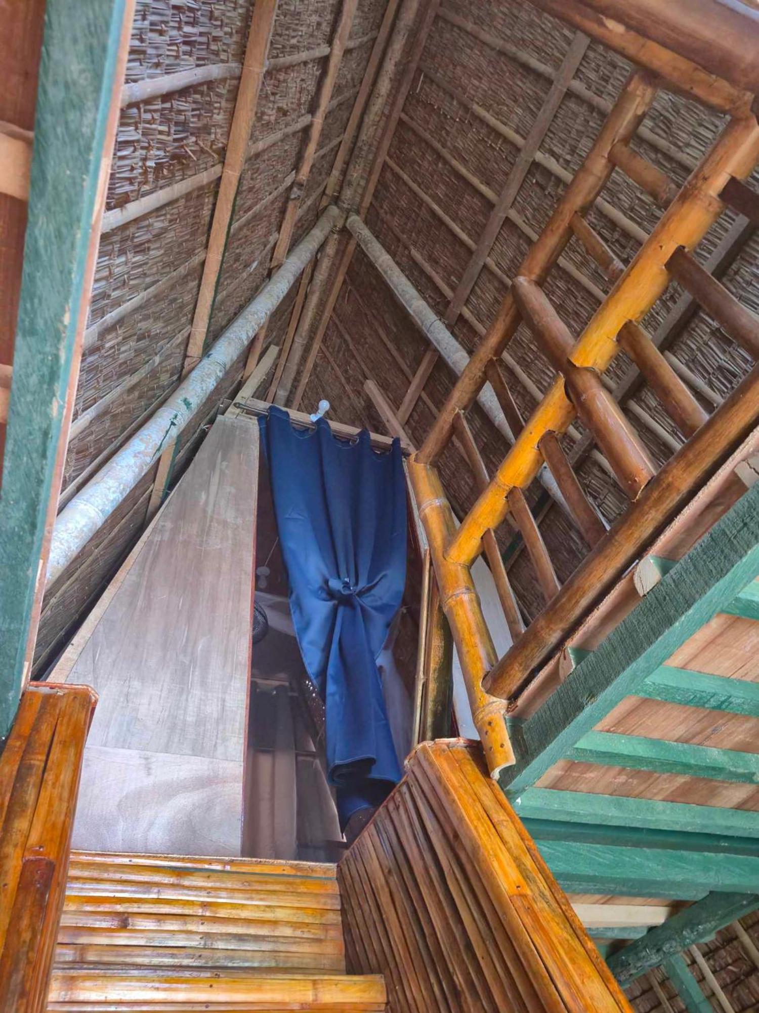 Nirvana Bamboo Houses & Dive Resort Моалбоал Экстерьер фото